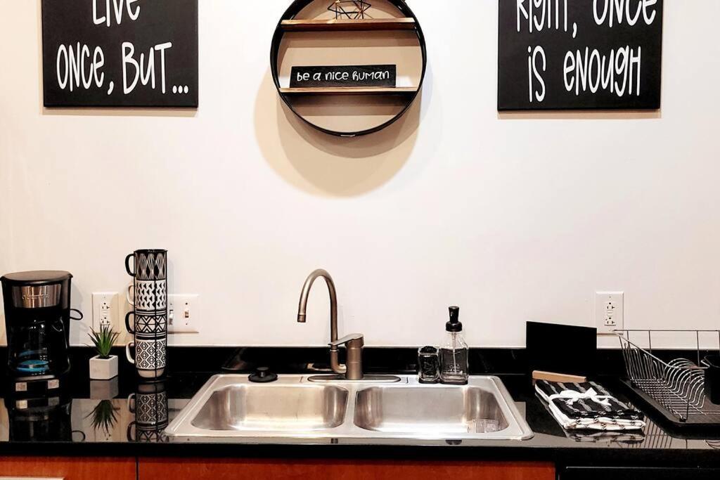 Staycation City Loft Free Gated Parking Saint Louis Exterior foto